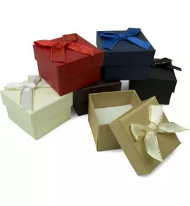 Подарочная коробочка GB-0007 квадратная