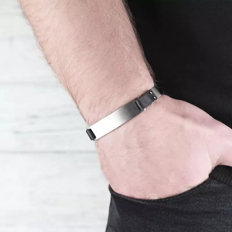 Мужской браслет из стали со вставками из кожи Everiot SB-ZS-8939 с пластиной для гравировки