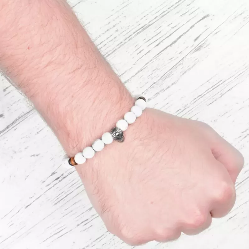 Браслет мужской из кахолонга и камня тигровый глаз на резинке Everiot Select LNS-2062 с черепом