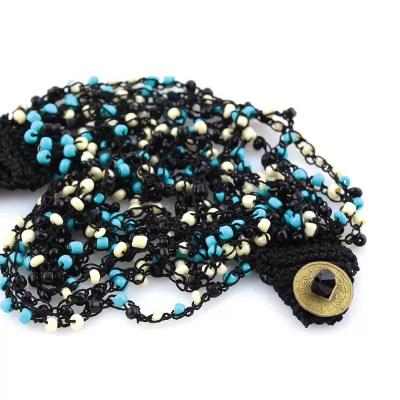 Браслет Indigo ING-1443 объемный из лазурного бисера и нитей макраме