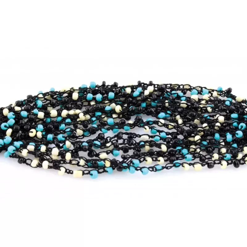 Браслет Indigo ING-1443 объемный из лазурного бисера и нитей макраме