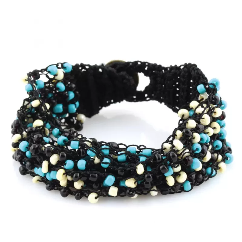 Браслет Indigo ING-1443 объемный из лазурного бисера и нитей макраме