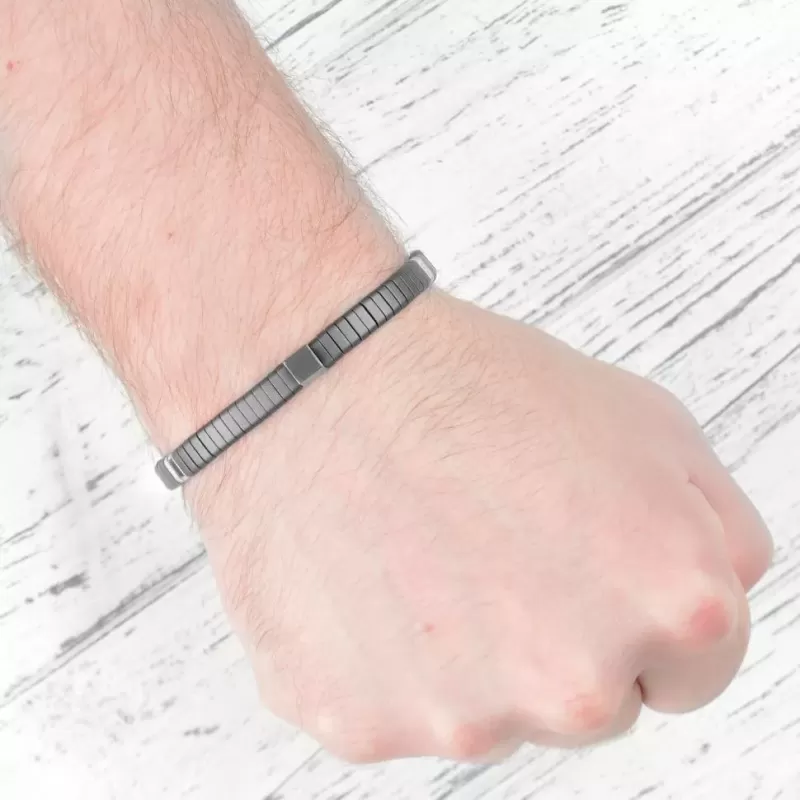 Браслет из гематита Everiot Select LNS-2180 на резинке