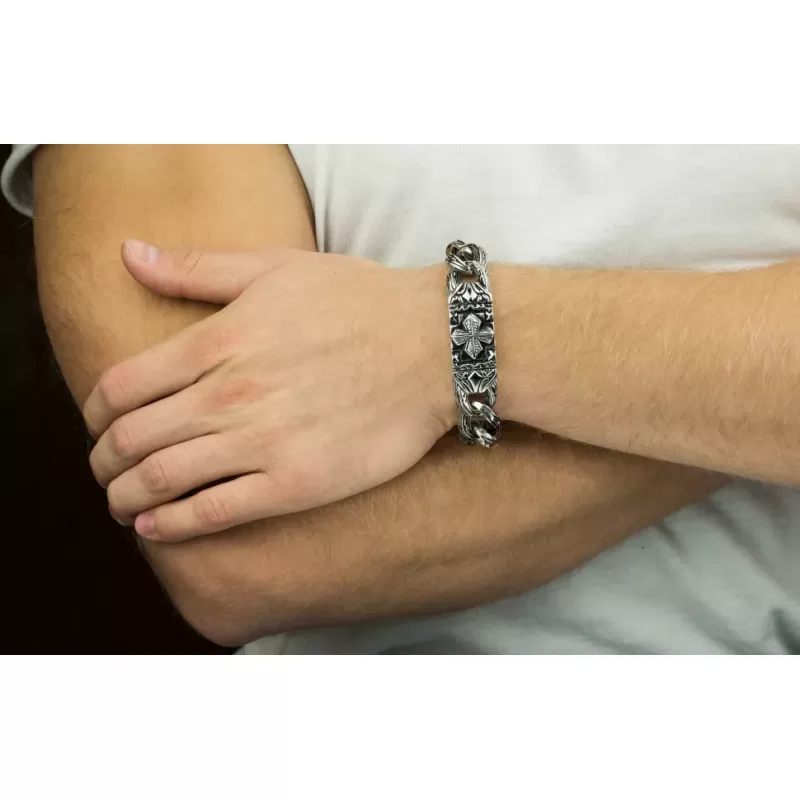 Мужской браслет-цепь Spikes SSBQ-3103 из стали с рельефными звеньями и крестом