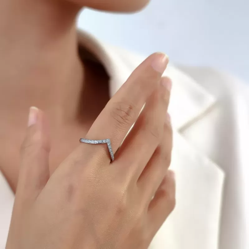 Женское V-образное кольцо из ювелирной стали TATIC RSS-7720 с дорожкой фианитов