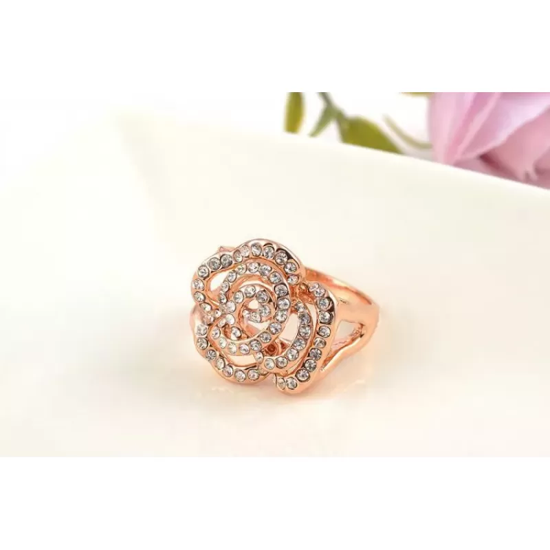 Кольцо ROZI RG-66410B с розой и прозрачными кристаллами