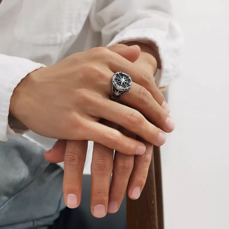 Мужской перстень из стали TATIC RSS-3341-ST с розой ветров