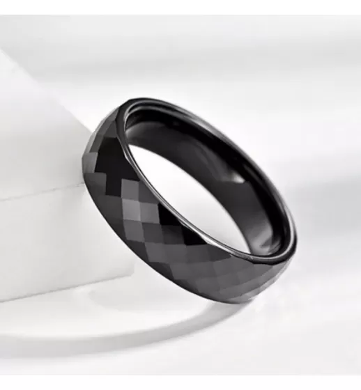 Черное кольцо из керамики Everiot RCM-0003, граненое, парное