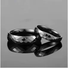 Черное кольцо из керамики Everiot RCM-0003, граненое, парное