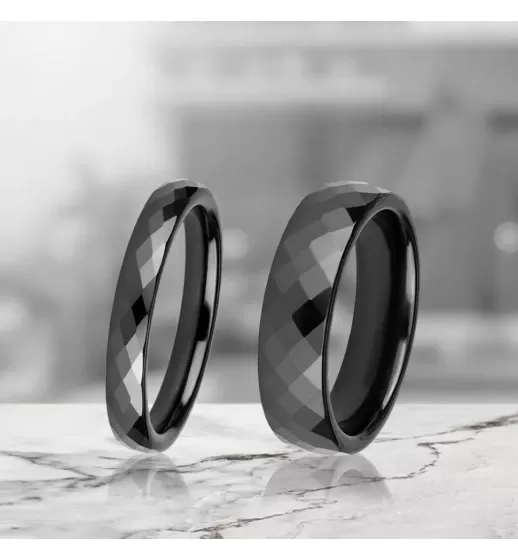 Черное кольцо из керамики Everiot RCM-0003, граненое, парное