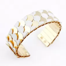 Жесткий браслет-кафф AS-A27448 "Чешуя" широкий