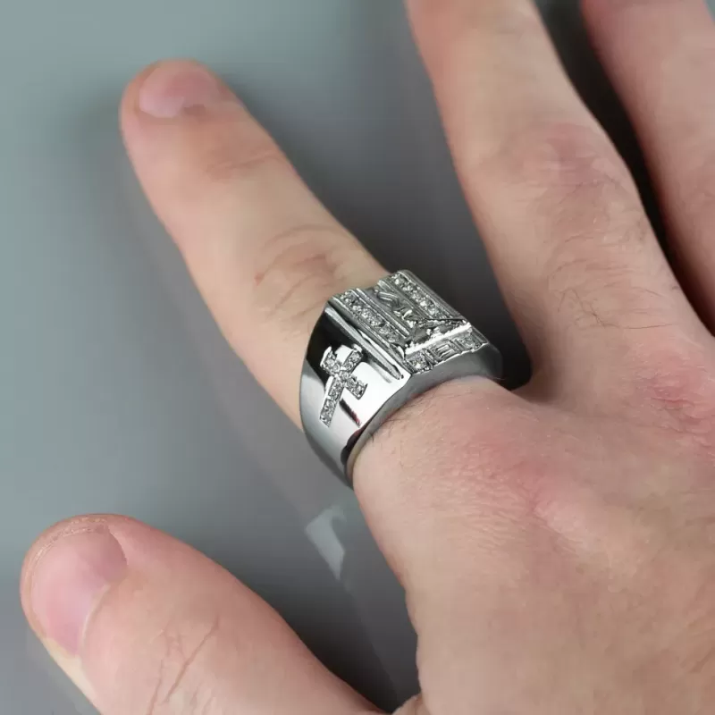 Мужской перстень из стали Spikes R-H19075S с крестом и фианитами