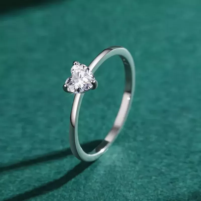 Помолвочное кольцо из стали TATIC RSS-7004 с фианитом сердечко