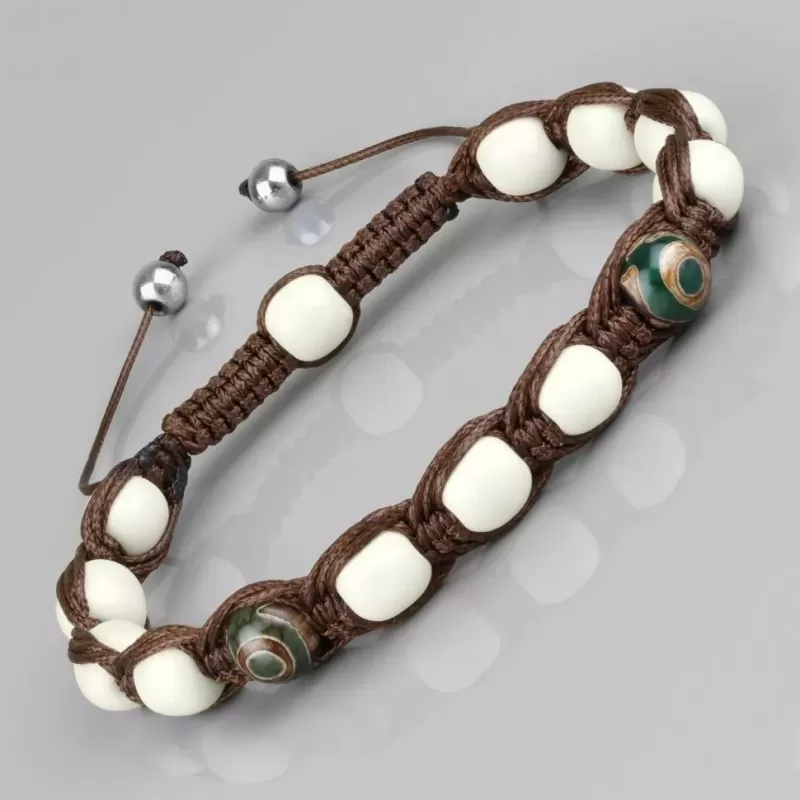 Браслет Шамбала Everiot Select LNS-0297 из дерева с бусинами Дзи