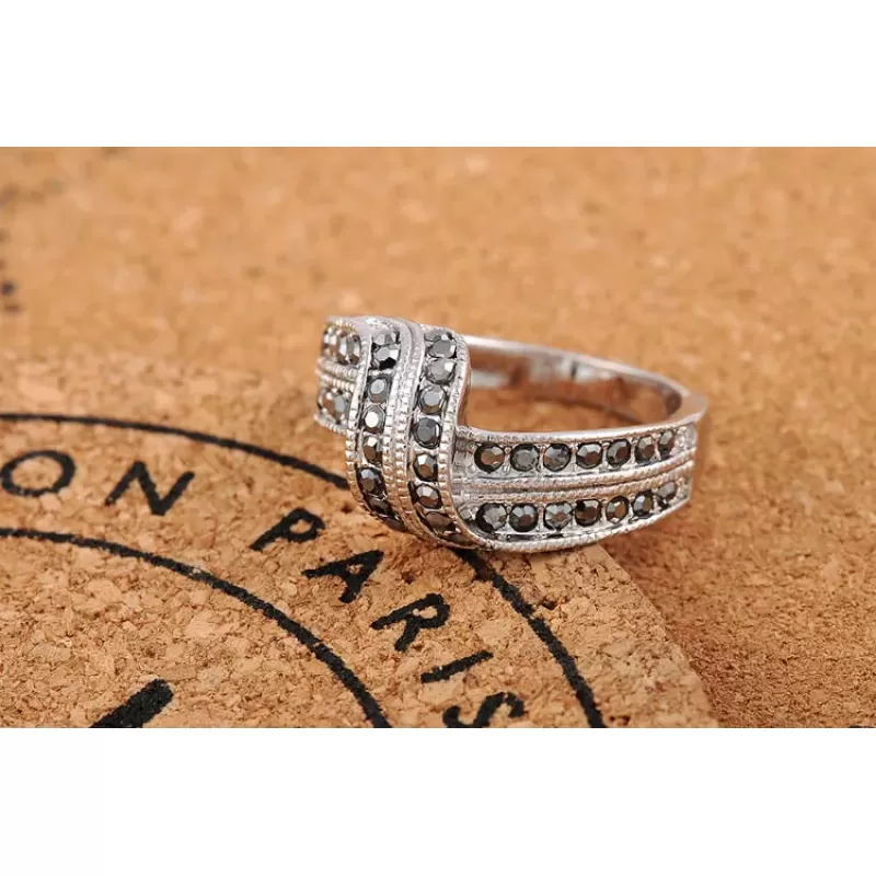 Кольцо ROZI RG-09325A с черными фианитами