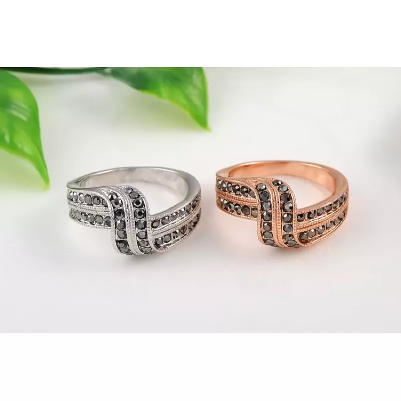 Кольцо ROZI RG-09325A с черными фианитами