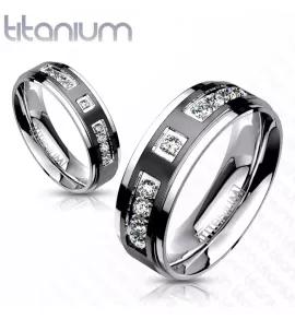 Кольцо из титана Spikes R-TI-4317 с черным покрытием и фианитами