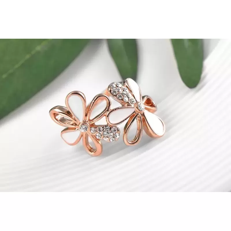 Кольцо ROZI RG-59390 цветы с эмалью и фианитами