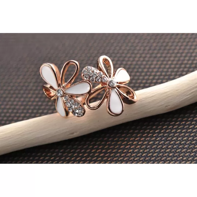 Кольцо ROZI RG-59390 цветы с эмалью и фианитами