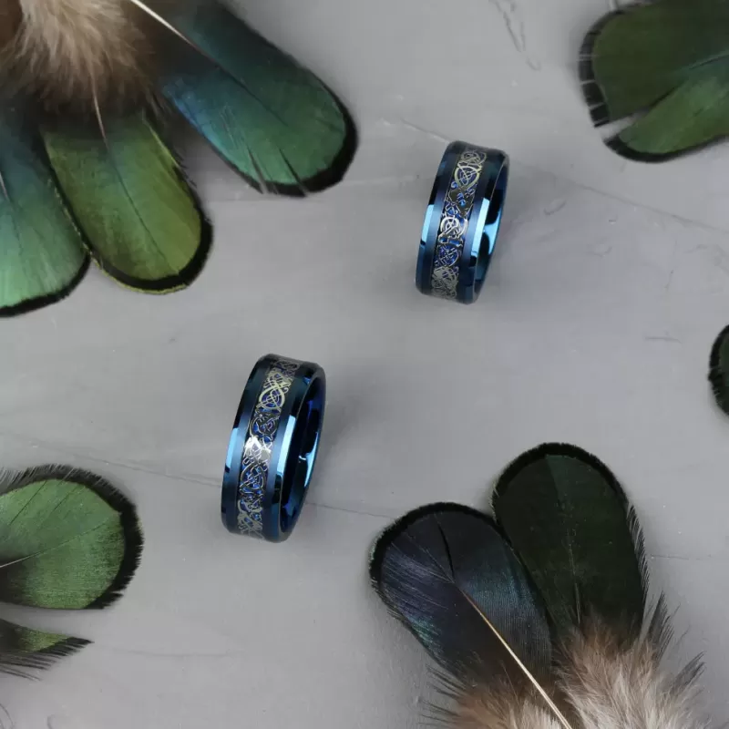 Кольцо из карбида вольфрама синее Lonti RTG-0031 с орнаментом "Кельтский дракон" (оттенок металл)