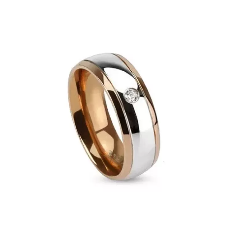 Кольцо из стали Spikes R-M2956 с контрастной каймой и фианитом