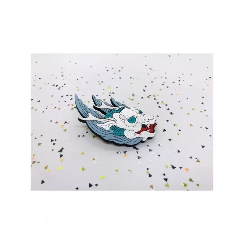 Брошь ручной работы из дерева «Дракон серебряный» COREYAGI ASC-DR06