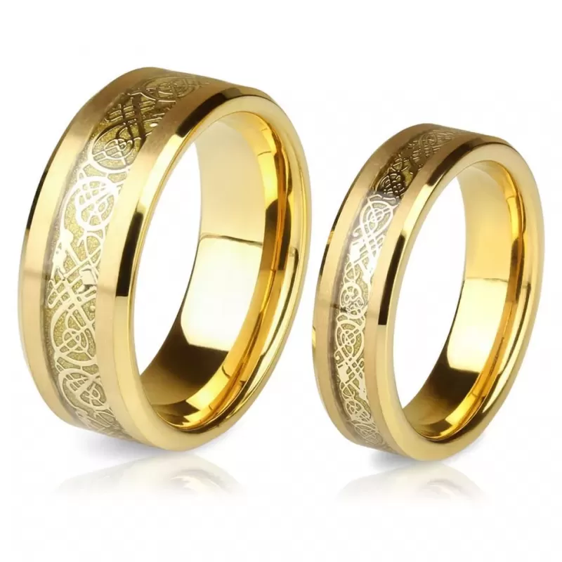 Кольцо из карбида вольфрама INFY RTG-0035 с узором "Кельтский дракон" на золотистом фоне