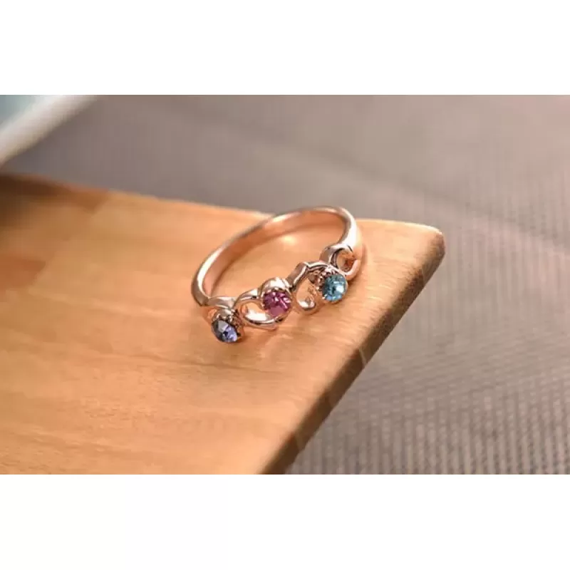 Кольцо ROZI RG-67180 с тремя кристаллами