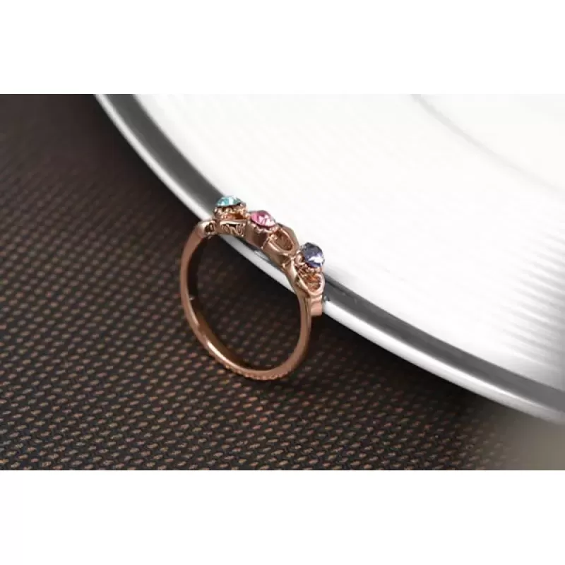 Кольцо ROZI RG-67180 с тремя кристаллами