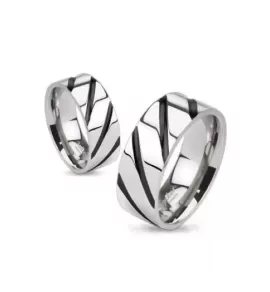 Кольцо из титана Spikes R-TI-4380 с черным диагональным узором