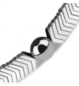 Браслет ручной работы на резинке Everiot Select LNS-2021 из бусин гематита