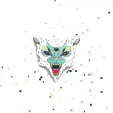 Брошь ручной работы из дерева «Бешеная кошка белая» COREYAGI ASC-KB10-W