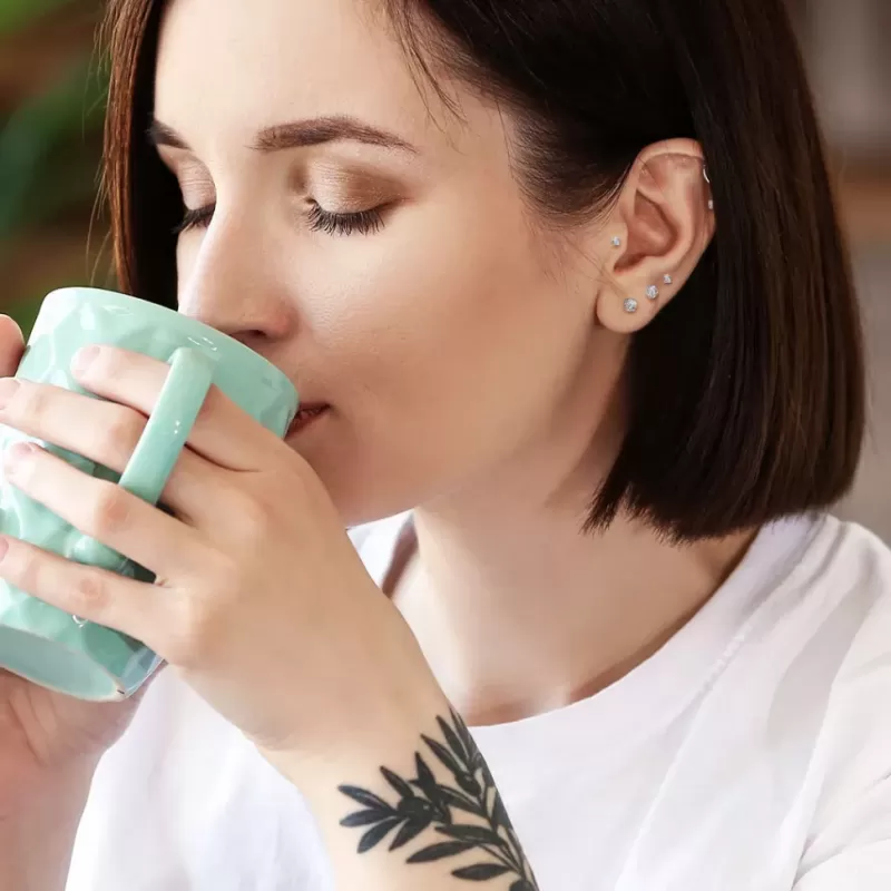 Титановая штанга Pirslab T23J04-KC для пирсинга хряща уха (хеликс, трагус) с фианитом