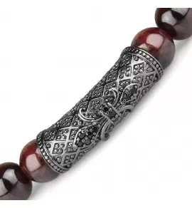 Браслет из граната на резинке Everiot Select LNS-2188 с геральдической лилией